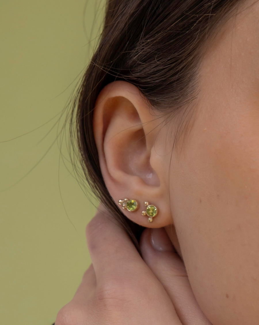 Peridot Scatter Stud Earrings in Gold