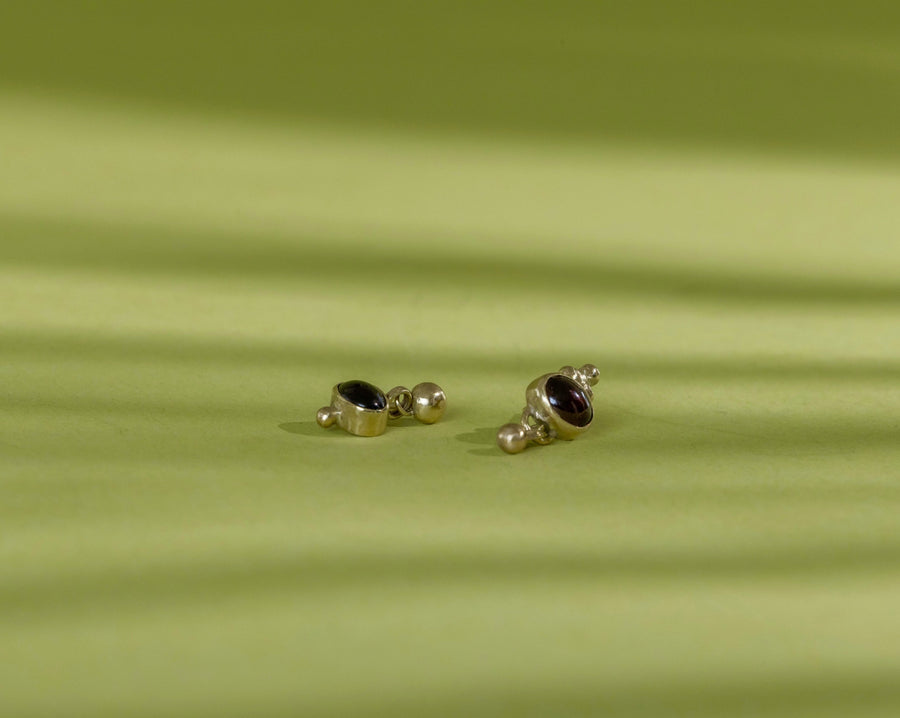 Red Garnet Athenian Earrings in Gold