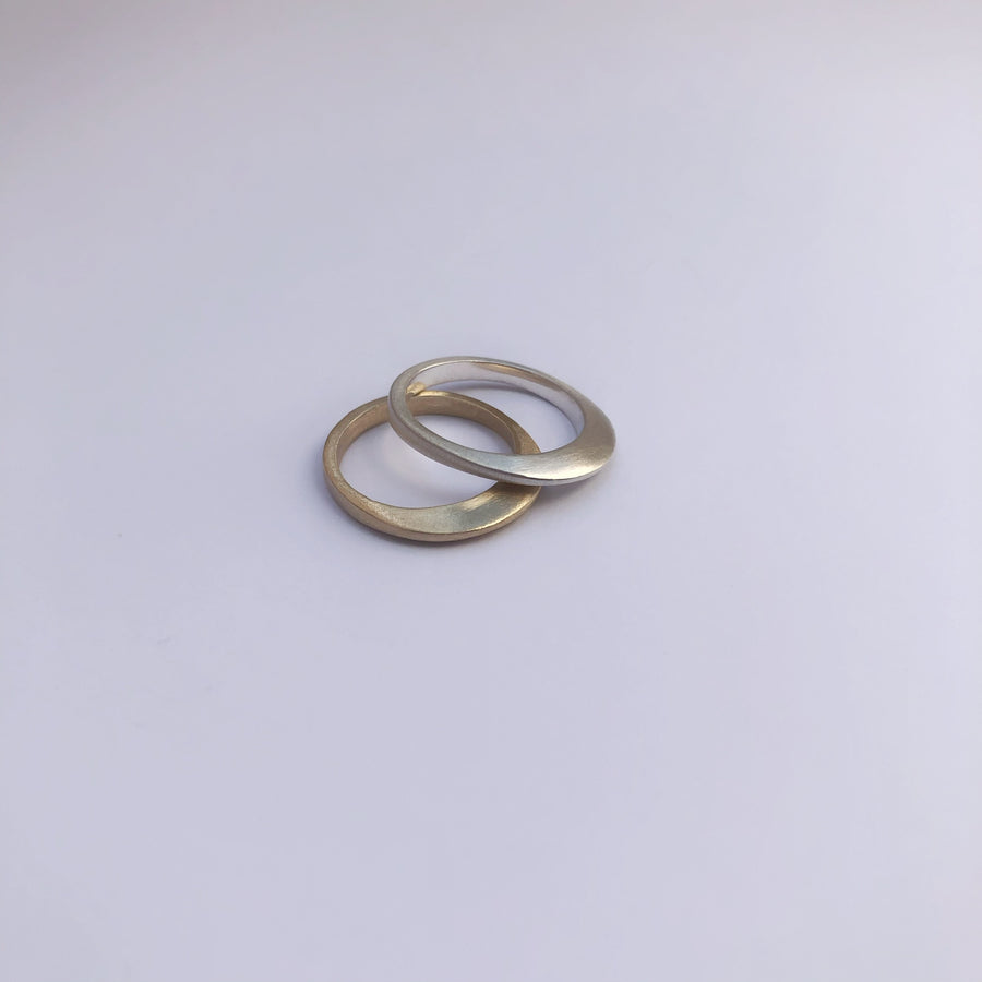 Slim Ellipse Ring in Silver or Gold