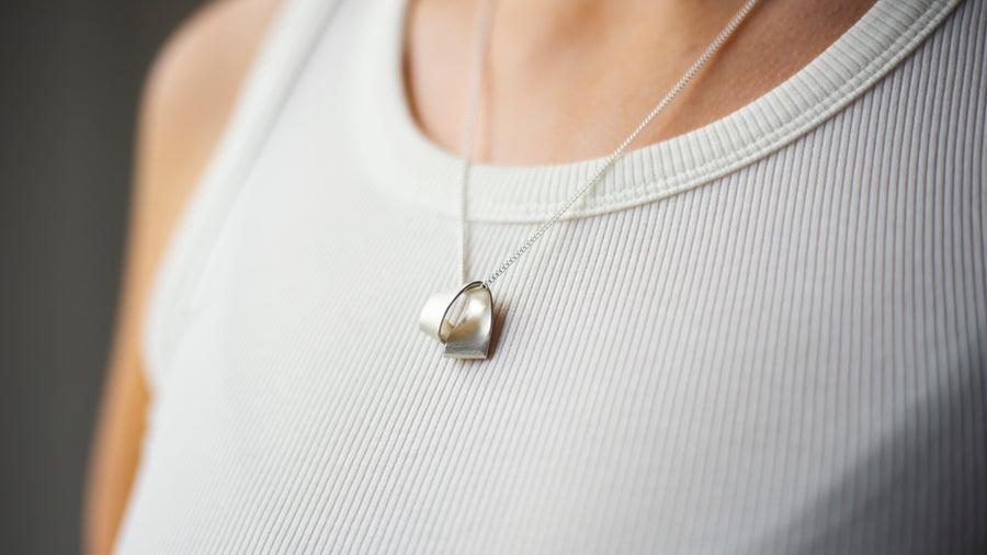 Form Necklace in Silver