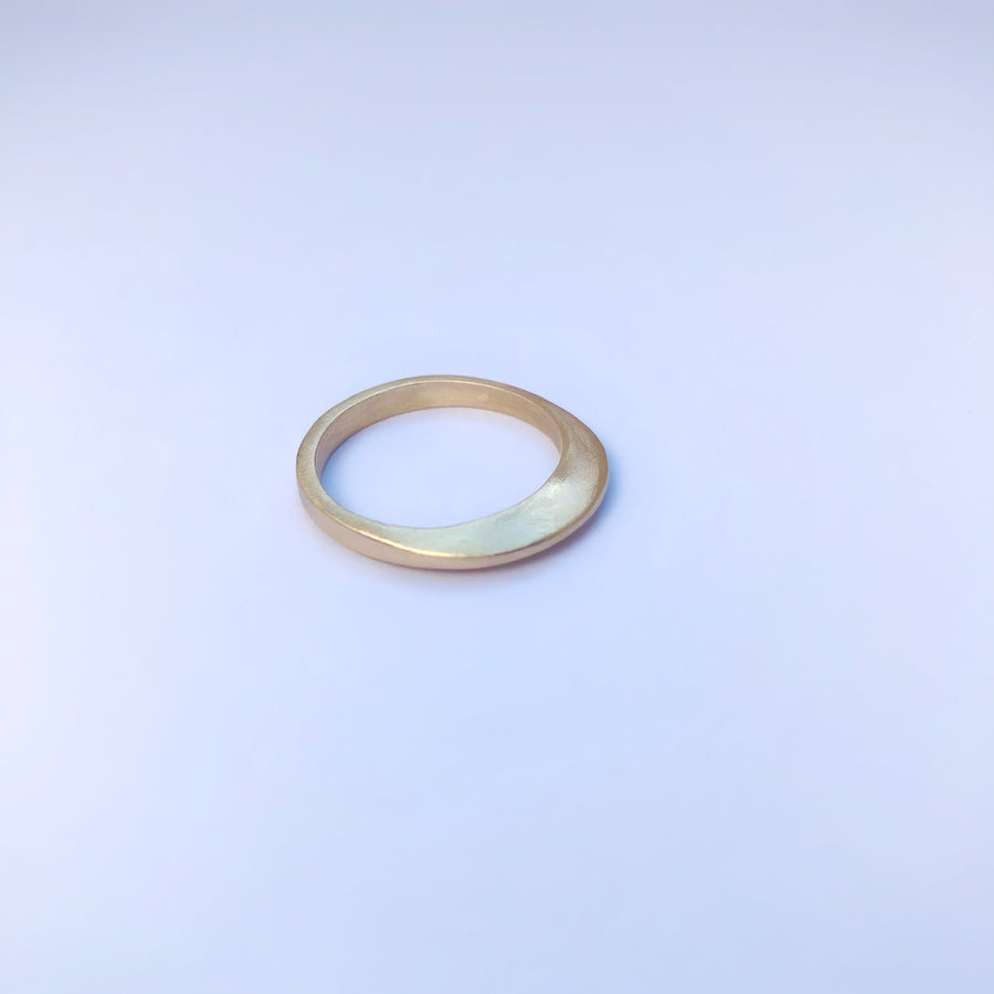 Slim Ellipse Ring in Silver or Gold