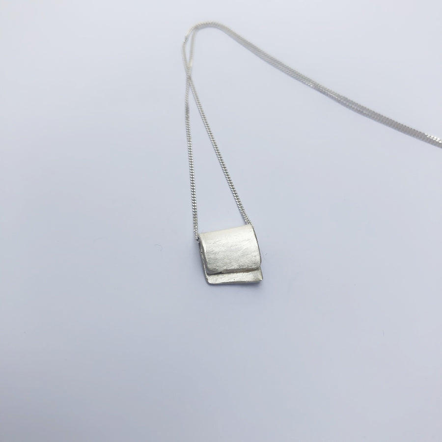 Fold Necklace in Silver